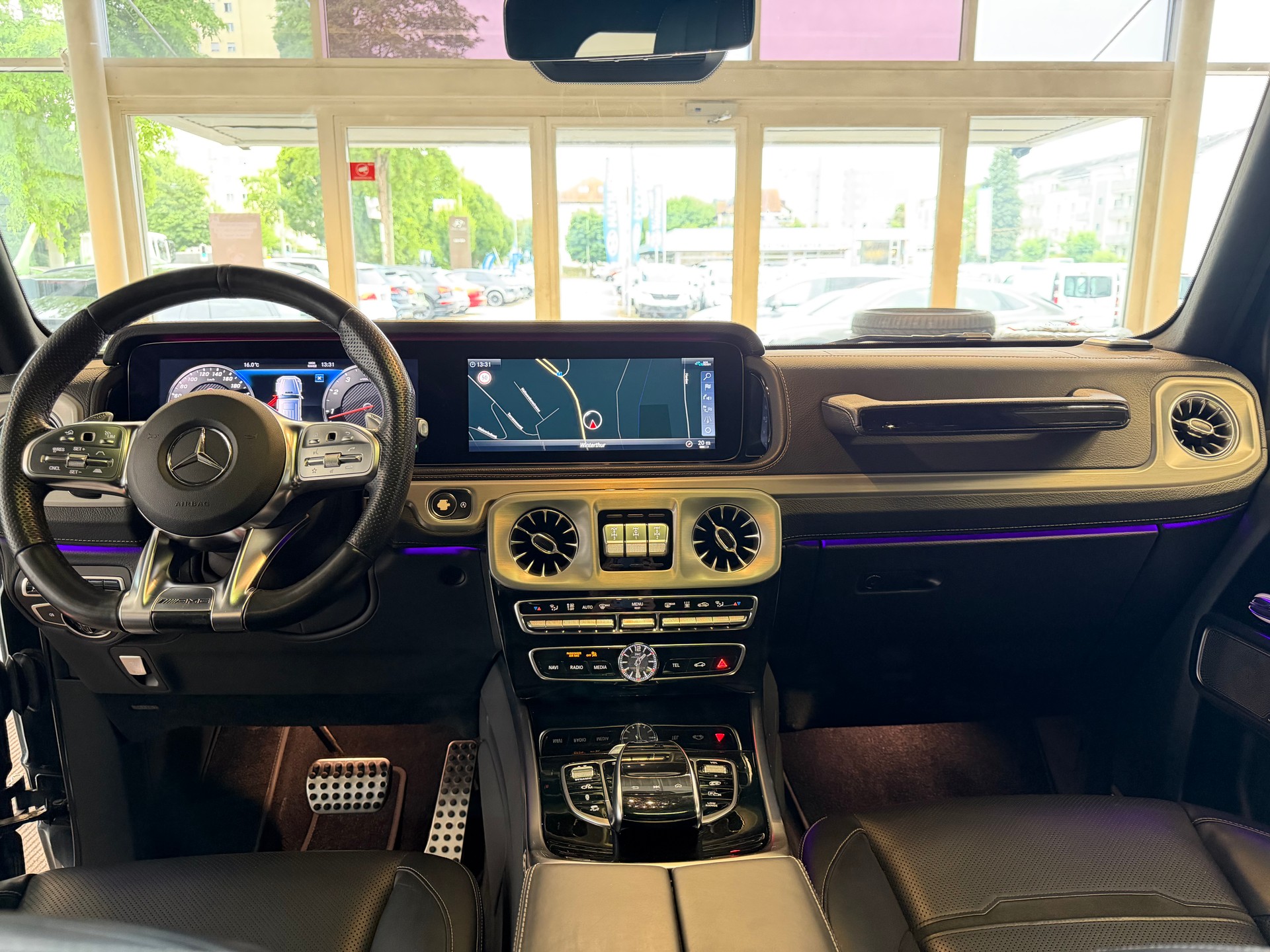MERCEDES-BENZ G 63 AMG | CH | Erstbesitz | Massage | Multibeam | Designo Graphit | AMG Night | Widescreen | TV | AHK | EUR.1 Möglich |-image-25