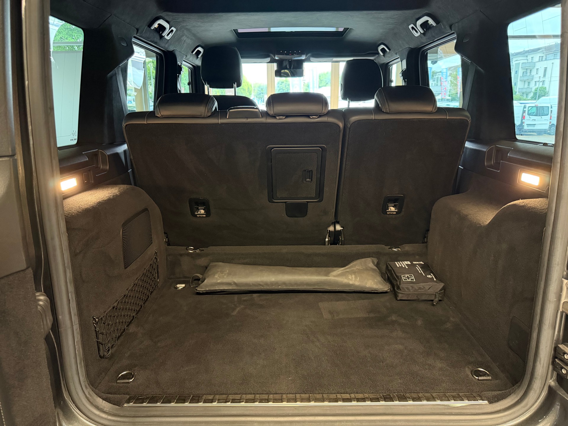 MERCEDES-BENZ G 63 AMG | CH | Erstbesitz | Massage | Multibeam | Designo Graphit | AMG Night | Widescreen | TV | AHK | EUR.1 Möglich |-image-27