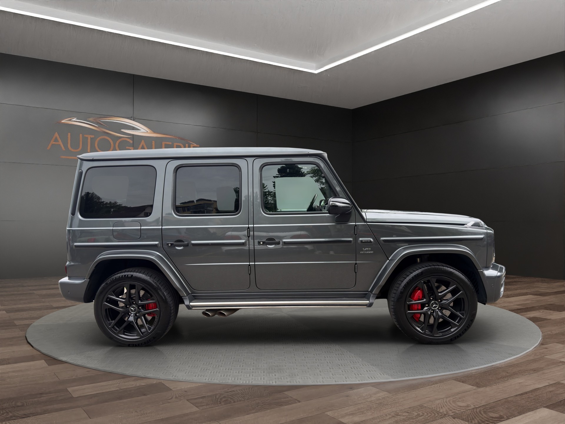 MERCEDES-BENZ G 63 AMG | CH | Erstbesitz | Massage | Multibeam | Designo Graphit | AMG Night | Widescreen | TV | AHK | EUR.1 Möglich |-image-5