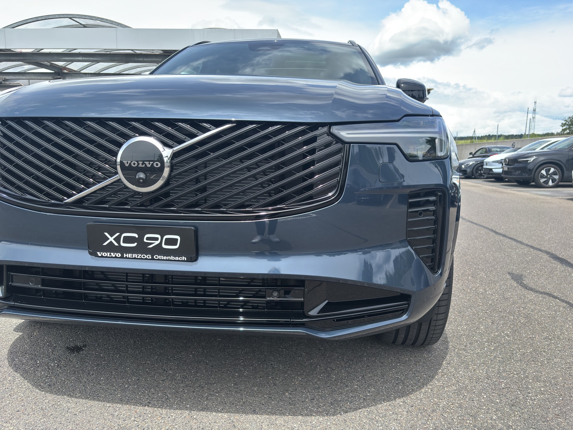 VOLVO XC90 2.0 T8 TE XCLUSIVE Edition Dark eAWD-image-7