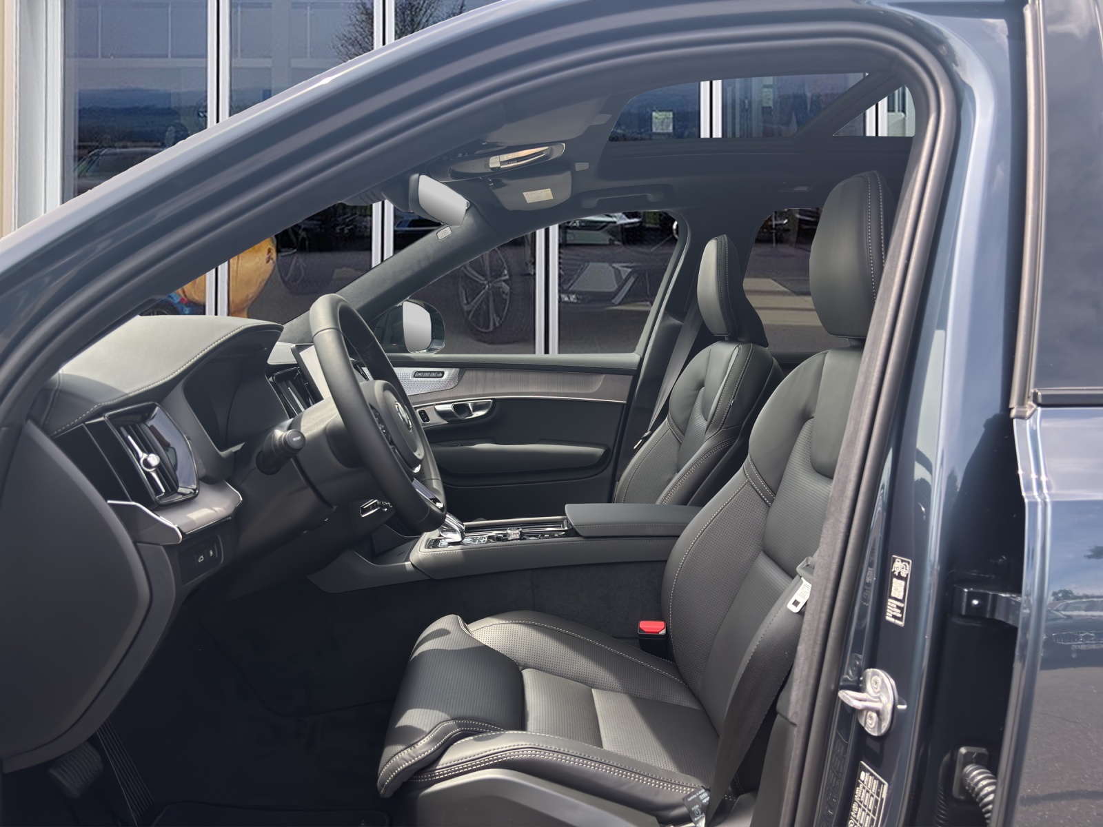 VOLVO XC90 2.0 T8 TE XCLUSIVE Edition Dark eAWD-image-8
