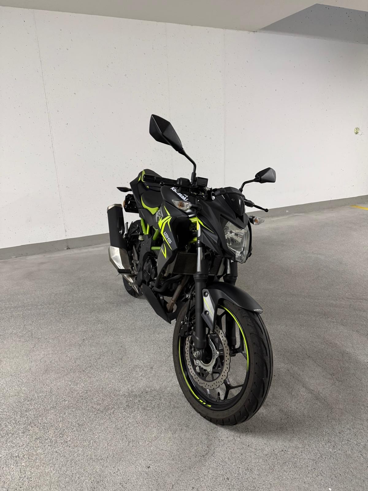 KAWASAKI Z 125-image-3