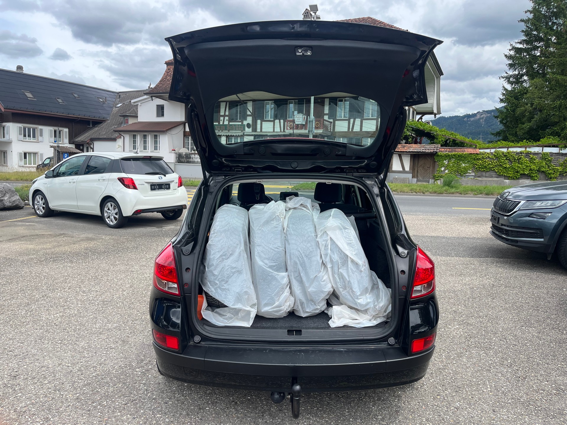 RENAULT Clio Grandtour 1.2 16V Turbo 20th Edition-image-11