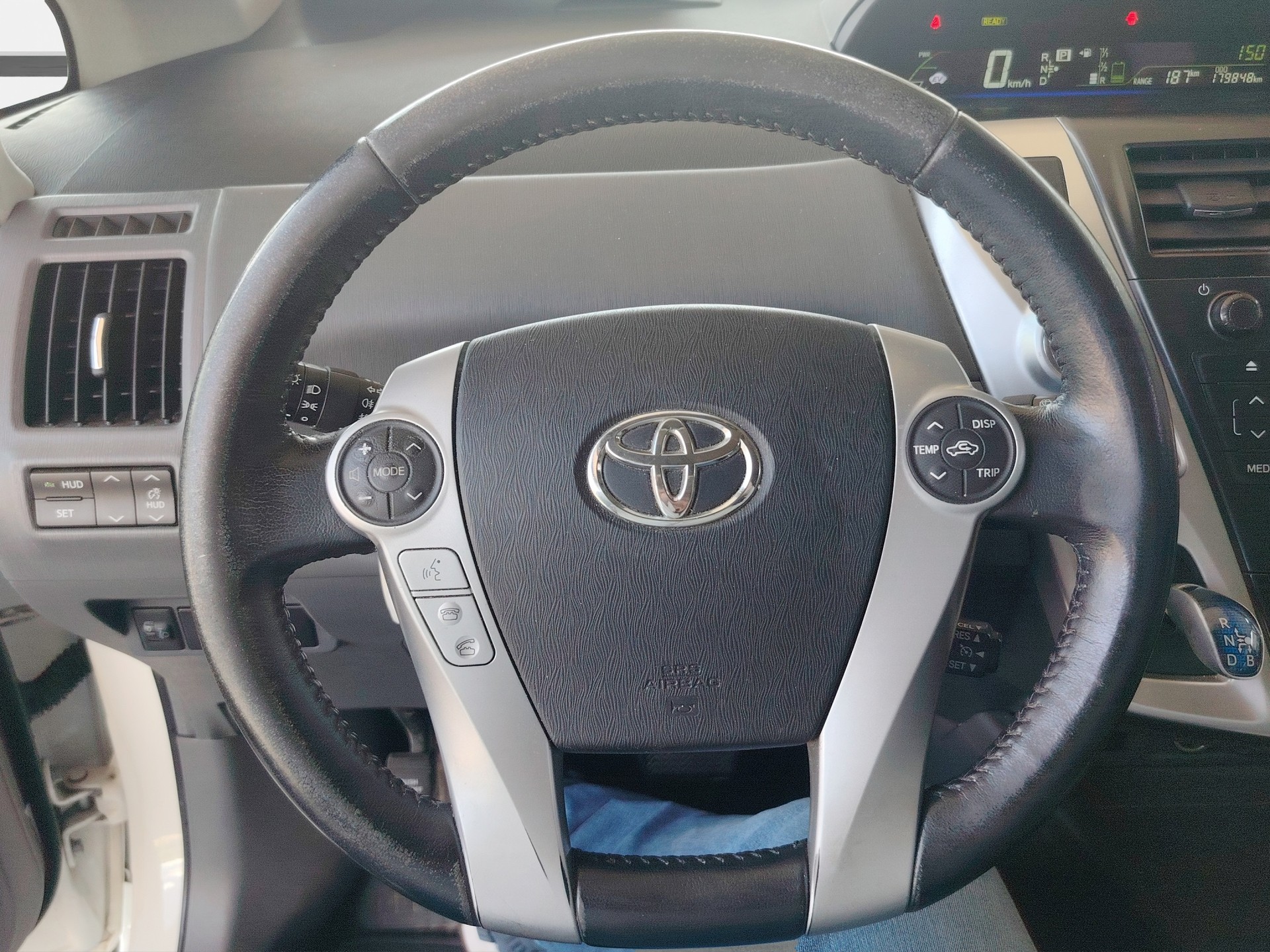 TOYOTA Prius+ 1.8 VVT-i HSD Luna-image-9