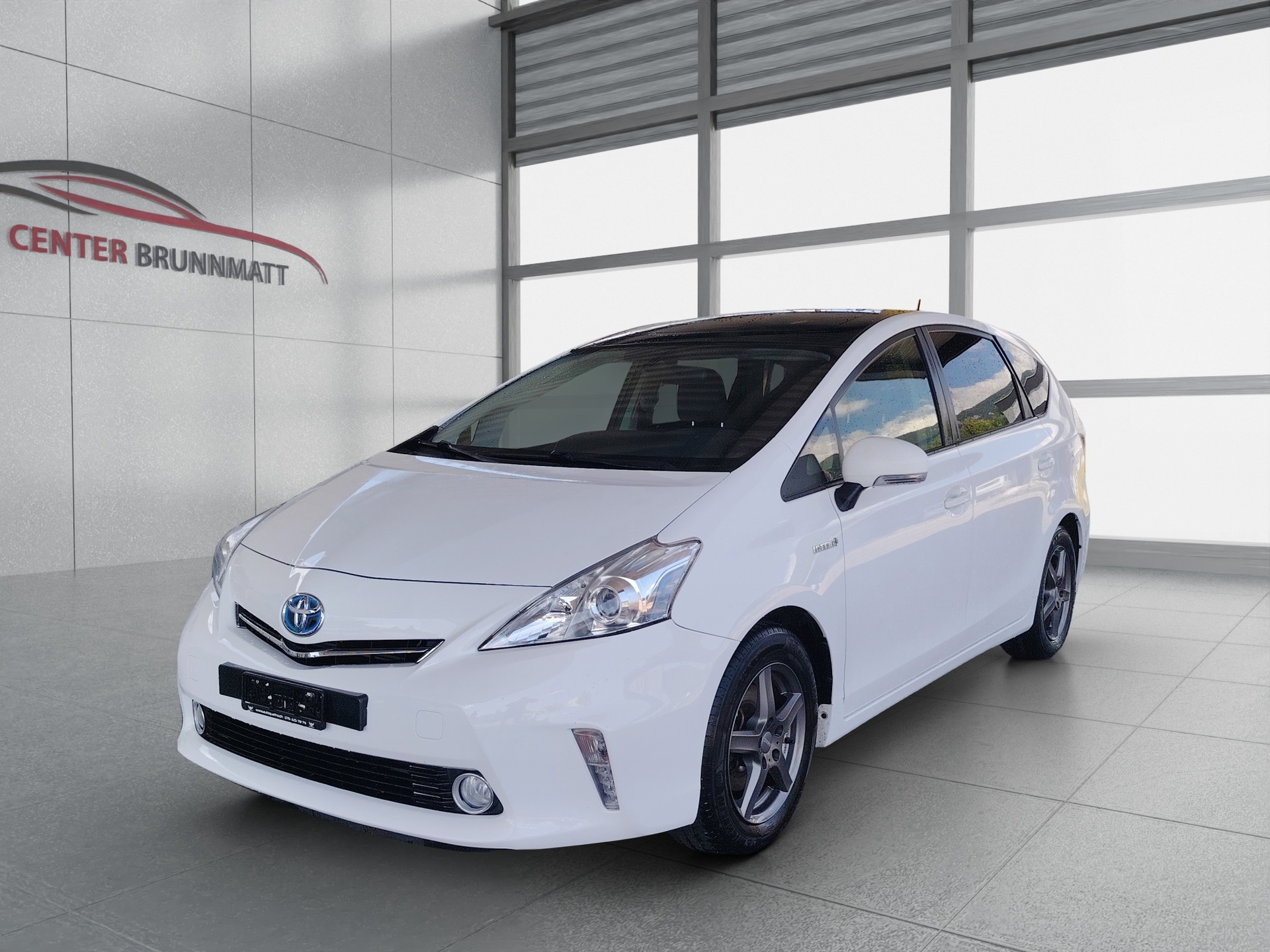TOYOTA Prius+ 1.8 VVT-i HSD Luna