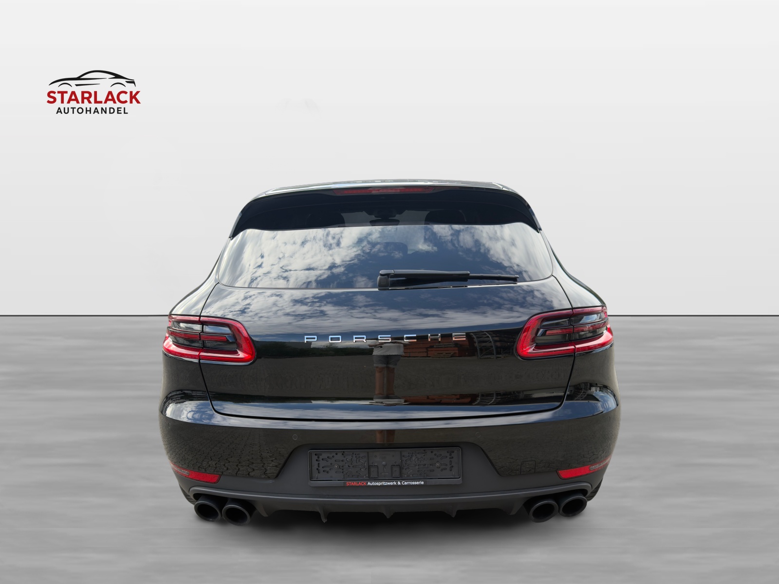 PORSCHE Macan PDK-showroom-element-3