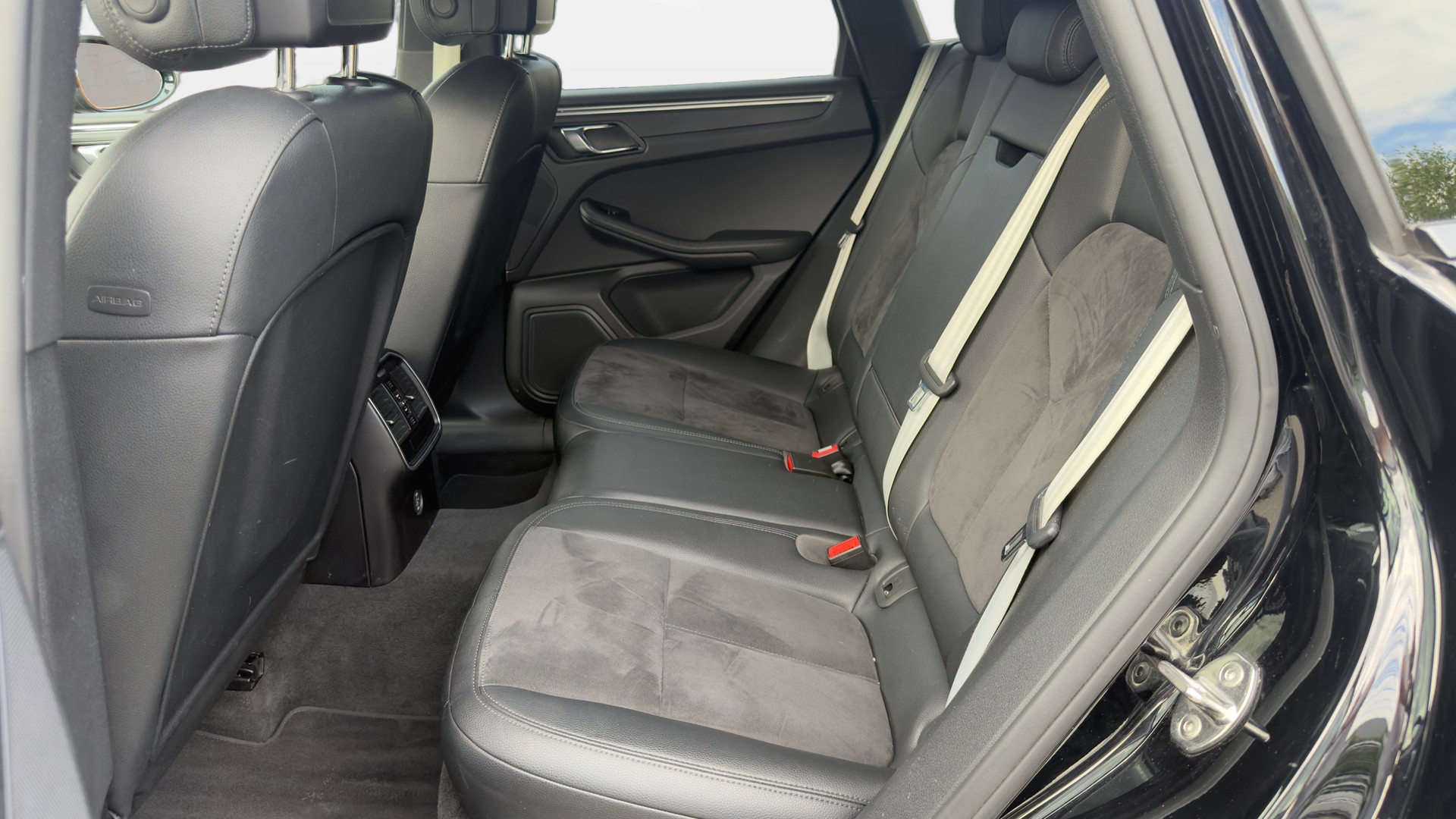 PORSCHE Macan PDK-image-14