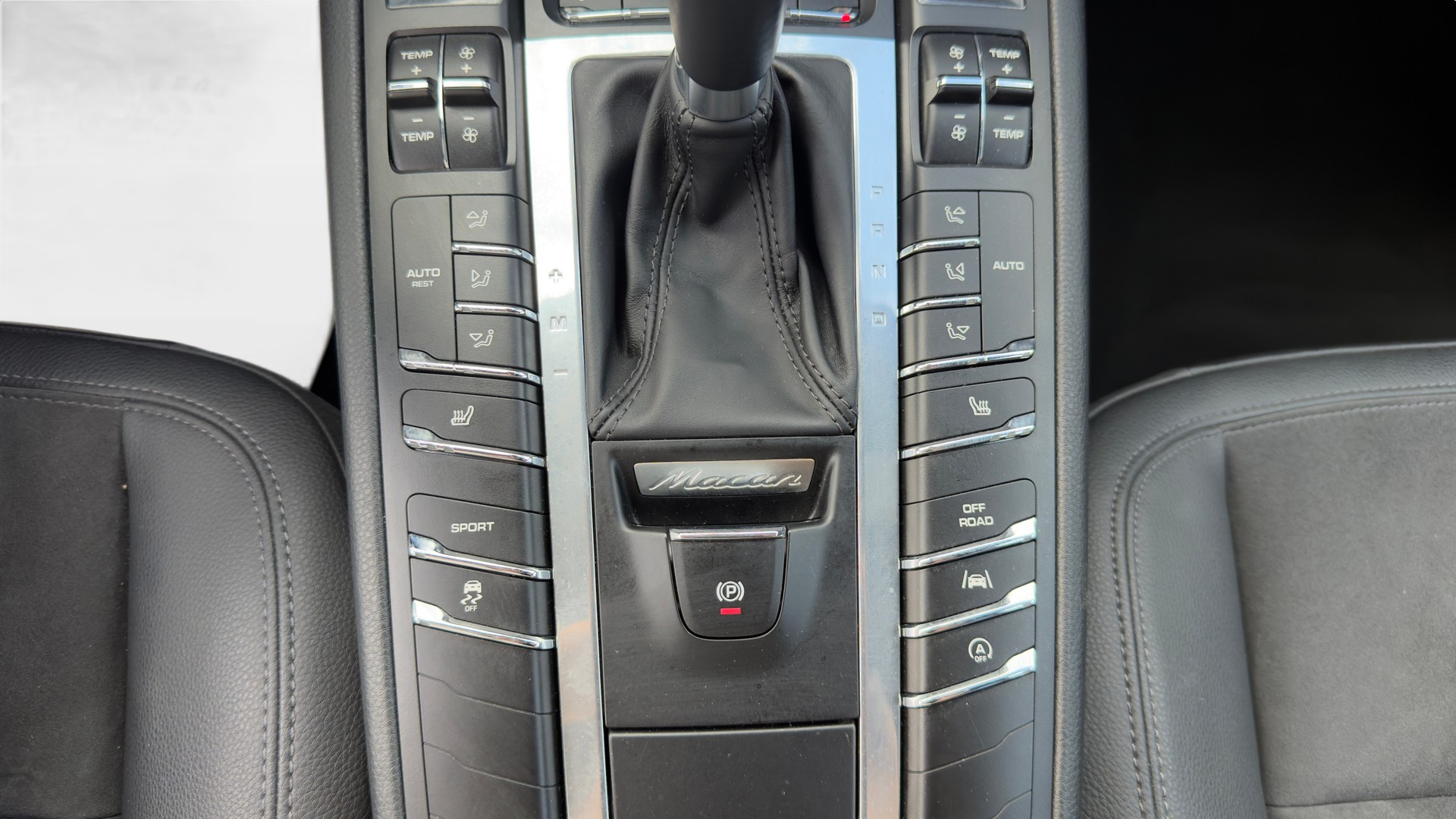 PORSCHE Macan PDK-image-12