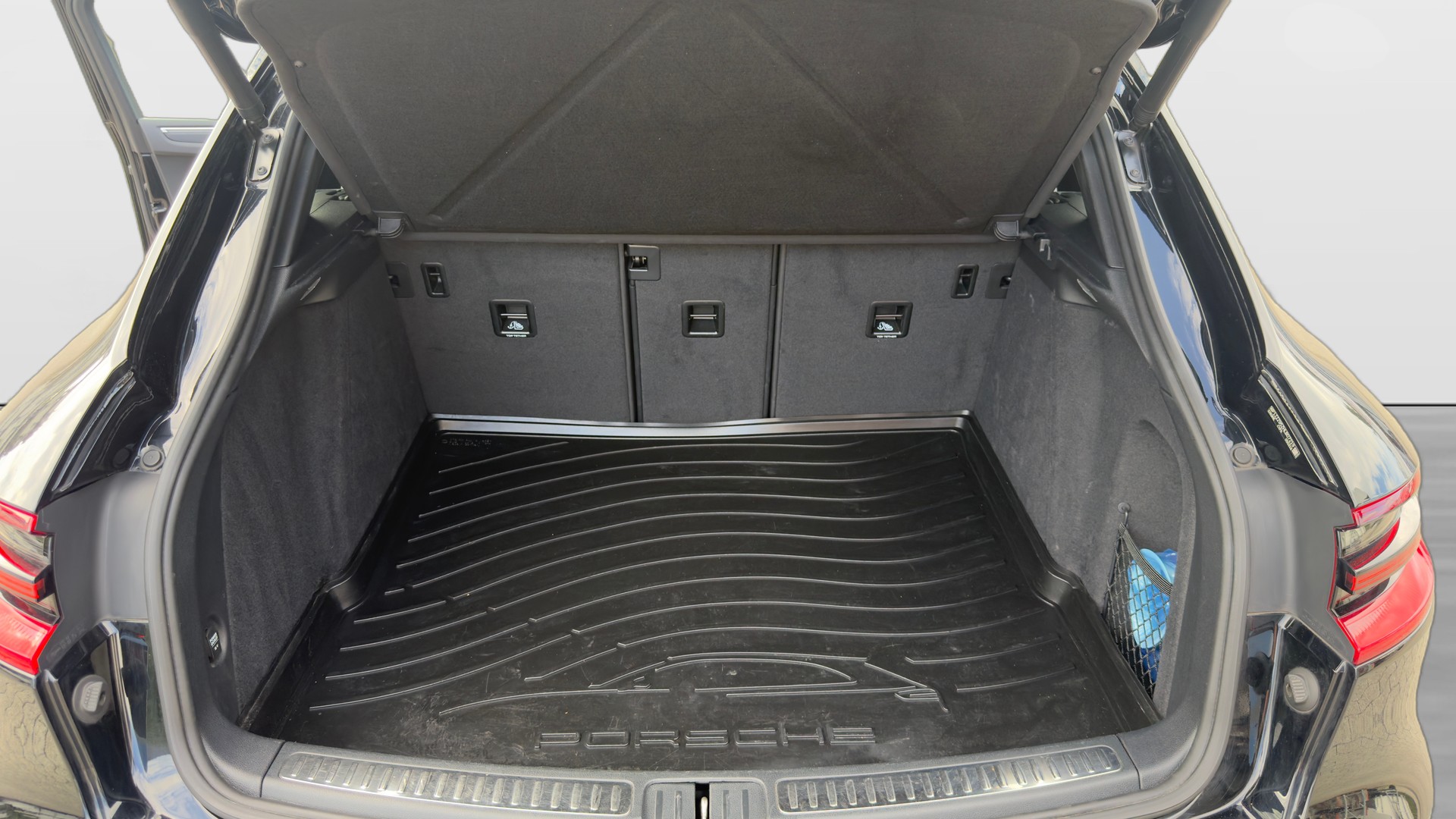 PORSCHE Macan PDK-image-15