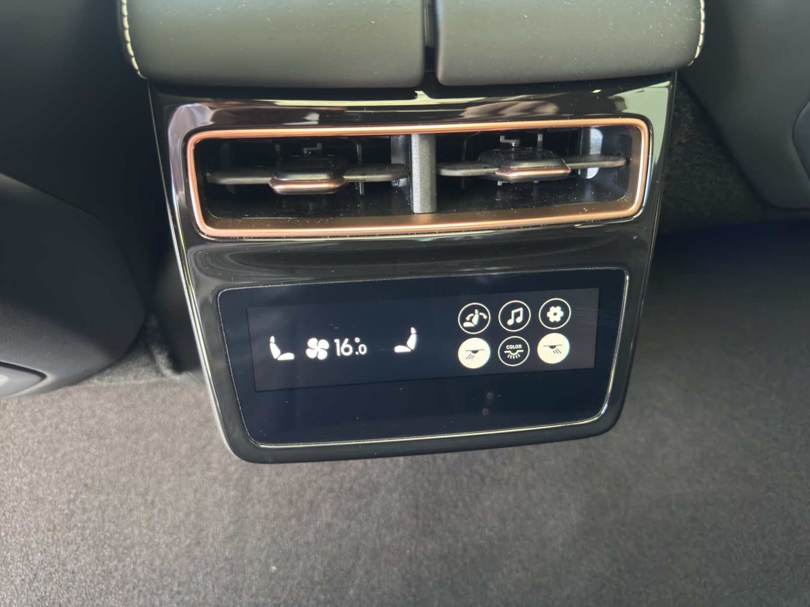 ZEEKR 001 Privilege AWD-image-14