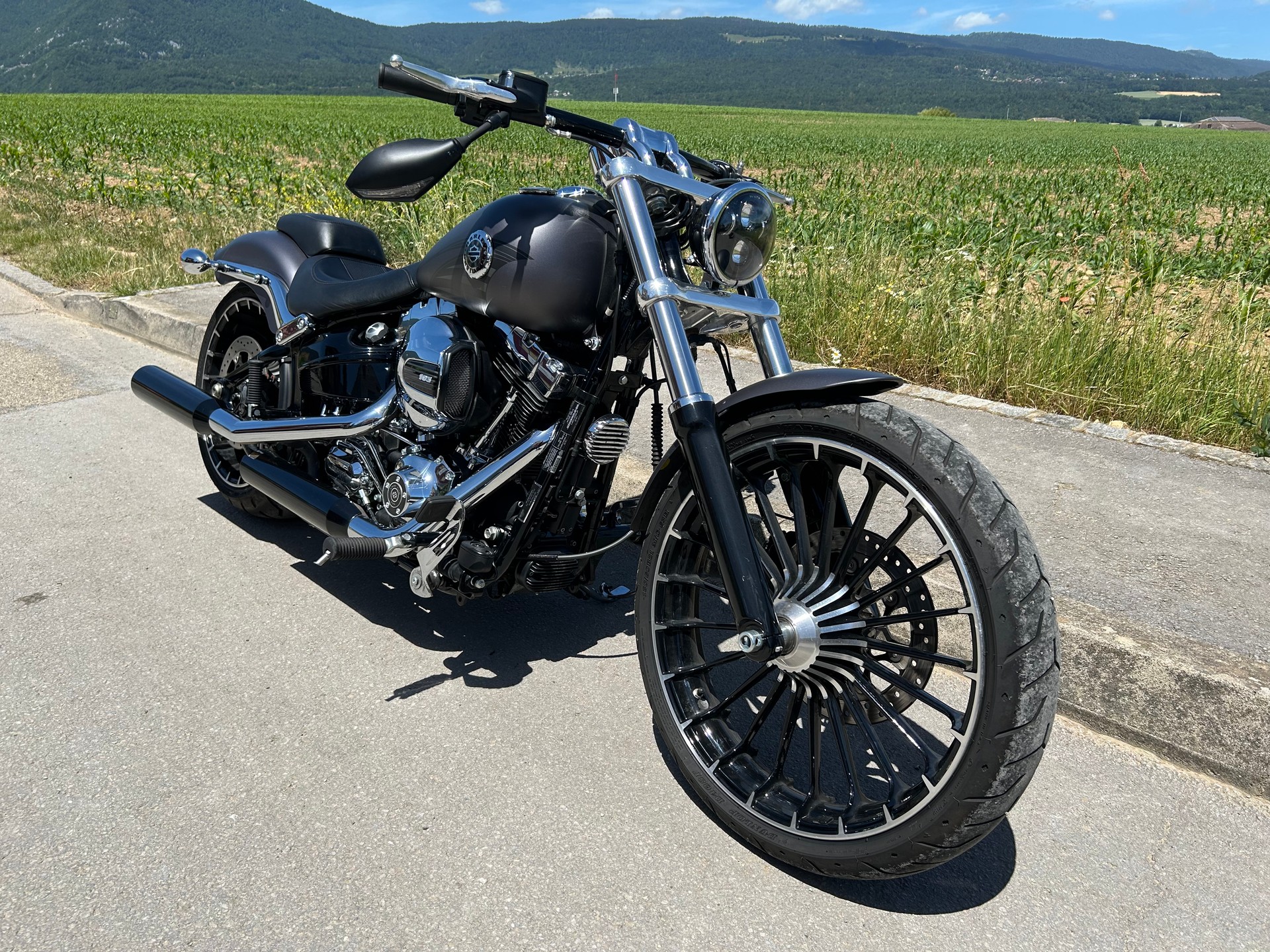 HARLEY-DAVIDSON FXSB Breakout 103 ABS-image-0