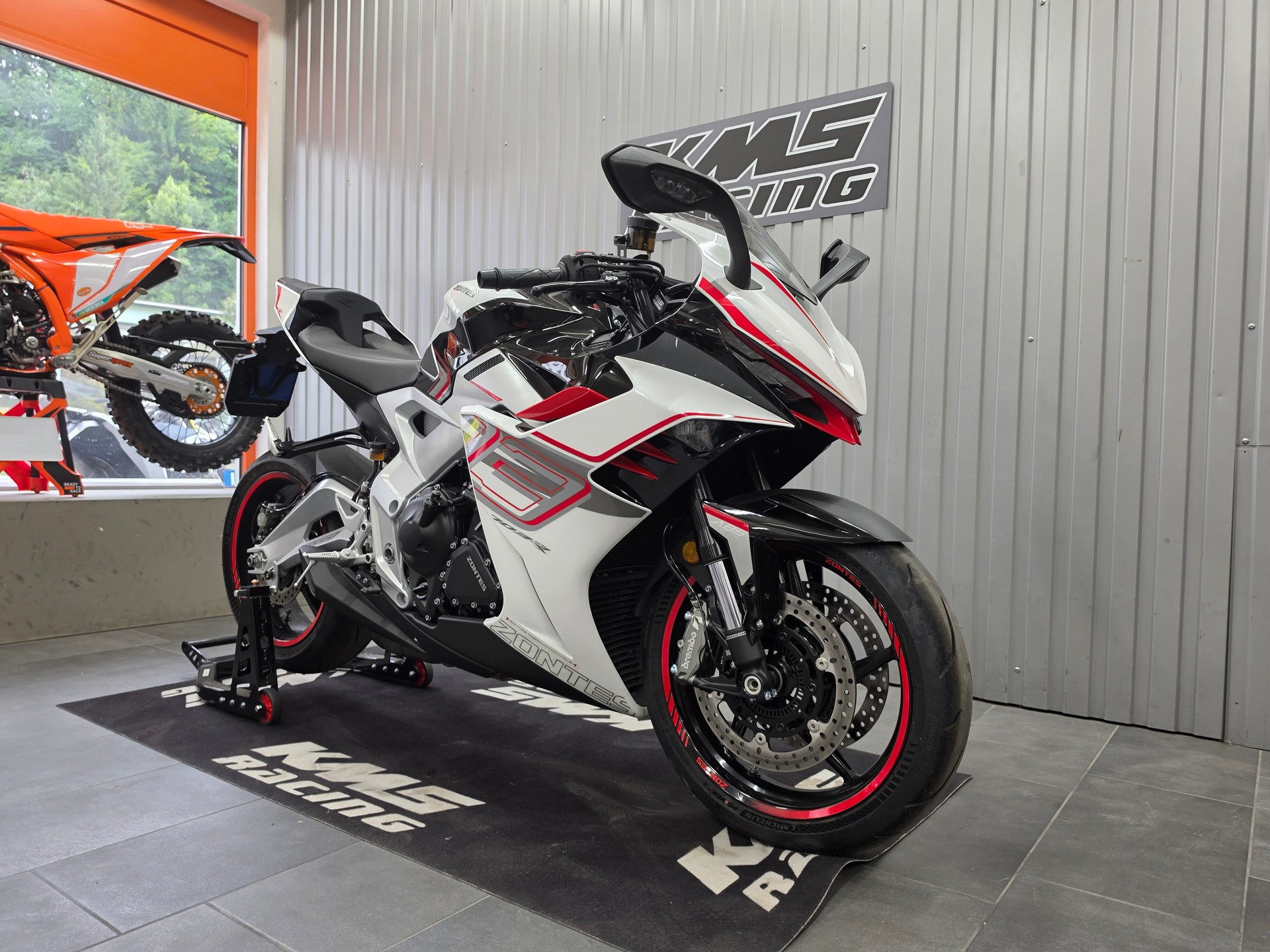 ZONTES 703 RR-showroom-element-2