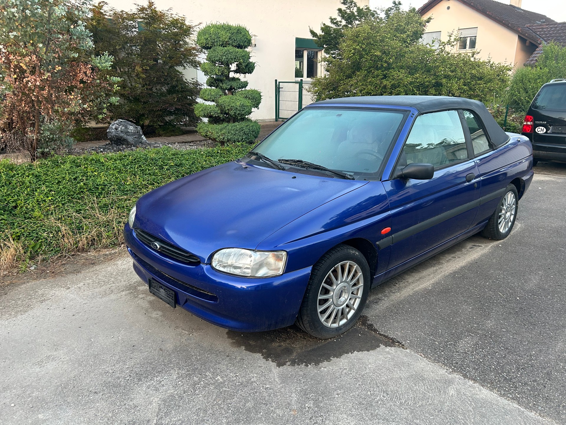FORD Escort 1.6i 16V Azur