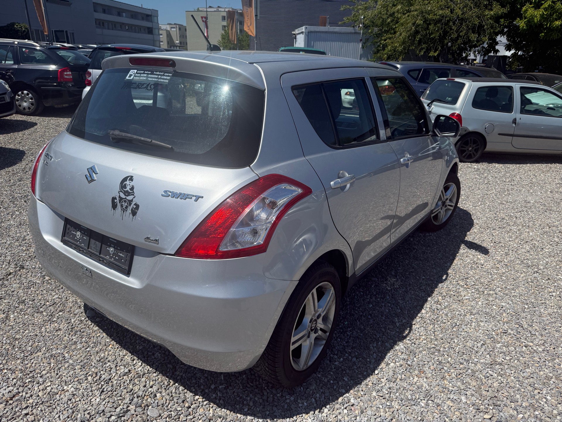 SUZUKI Swift 1.2i 16V GL 4x4-image-2