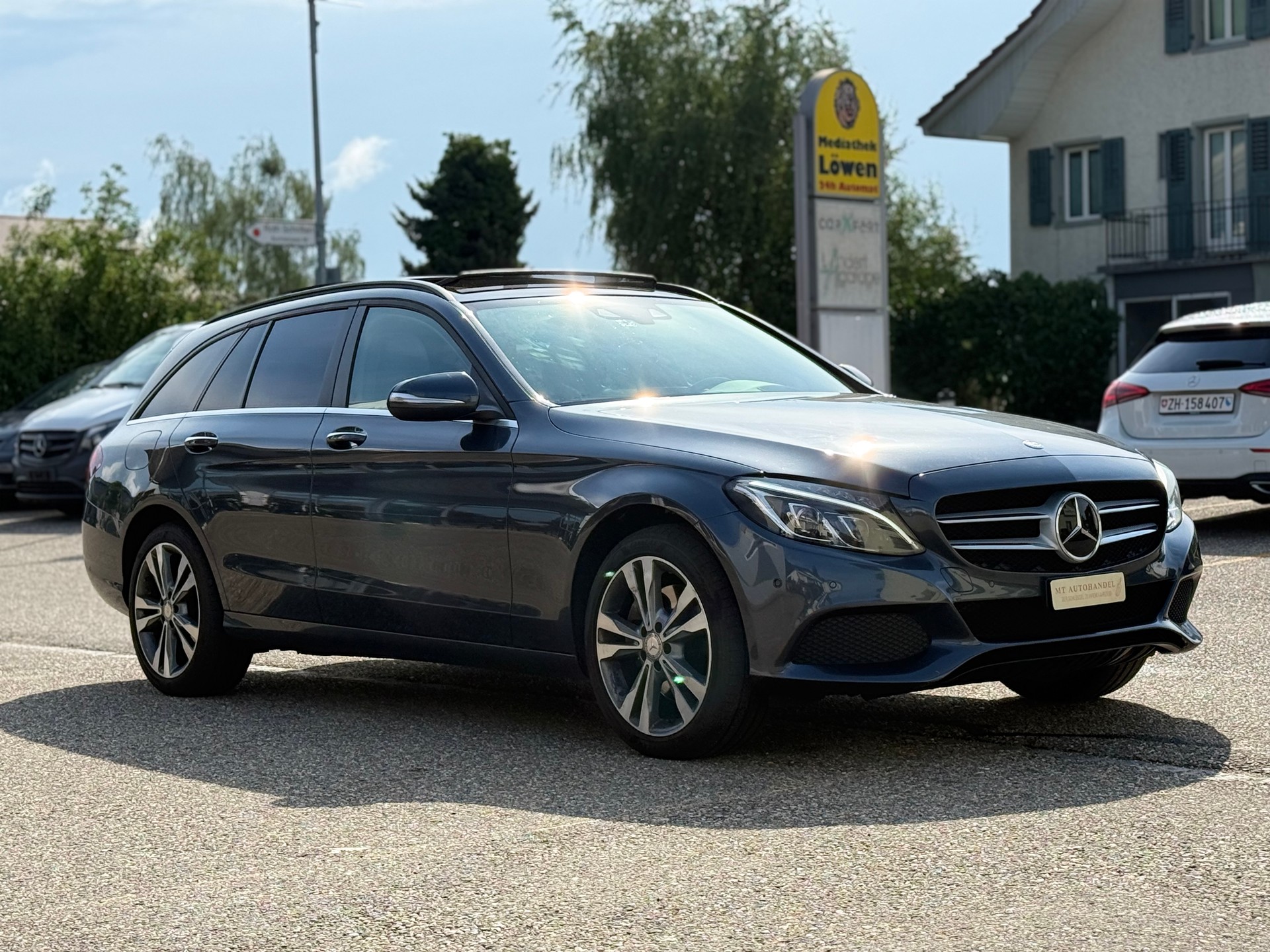 MERCEDES-BENZ C 250 BlueTEC Exclusive 4Matic 7G-Tronic-showroom-element-2