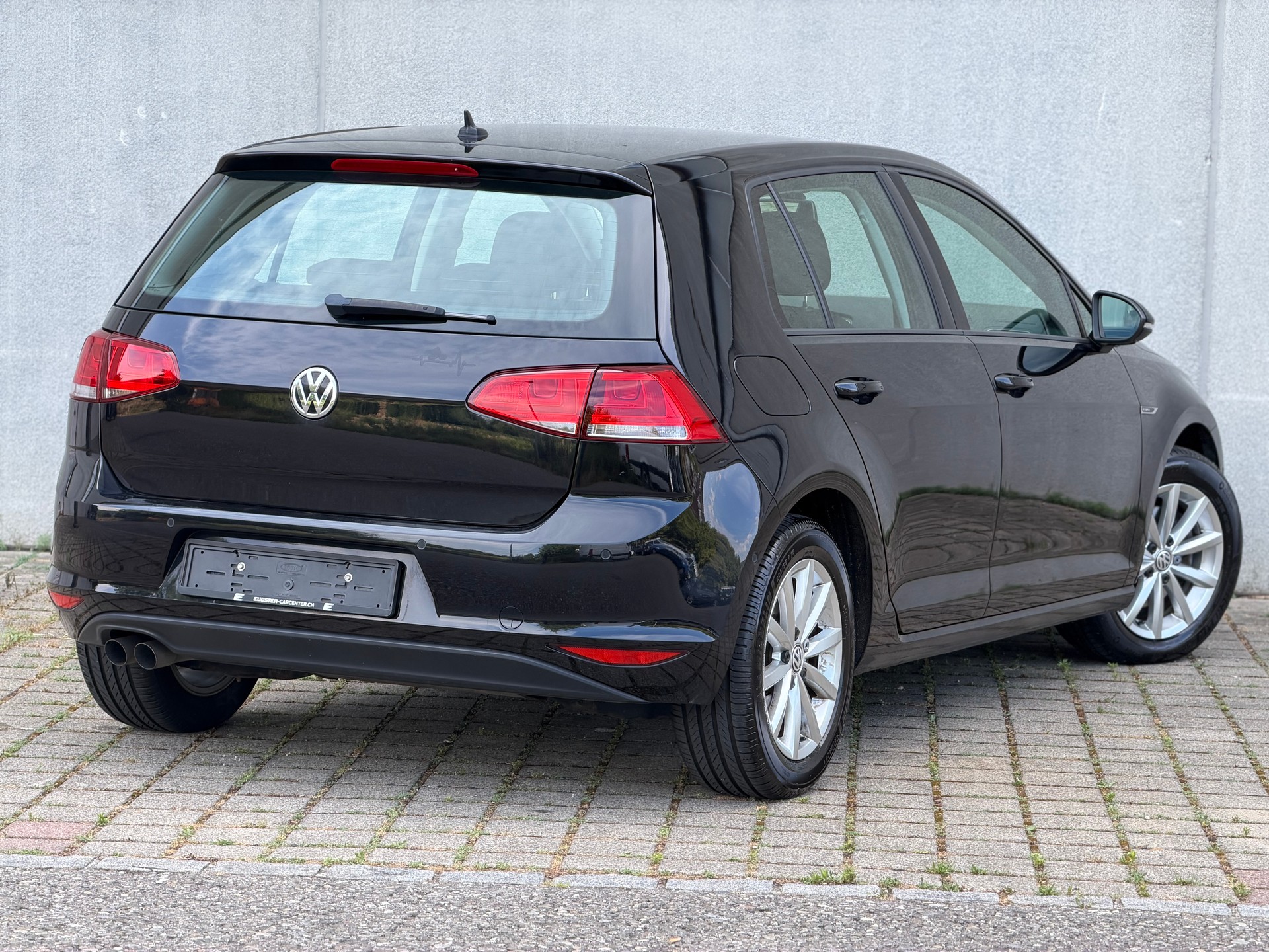 VW Golf 2.0 TDI Lounge 4Motion-showroom-element-3