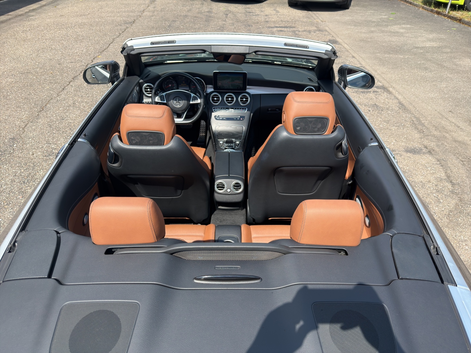 MERCEDES-BENZ C 400 Cabriolet AMG Line 4Matic 9G-Tronig-image-17