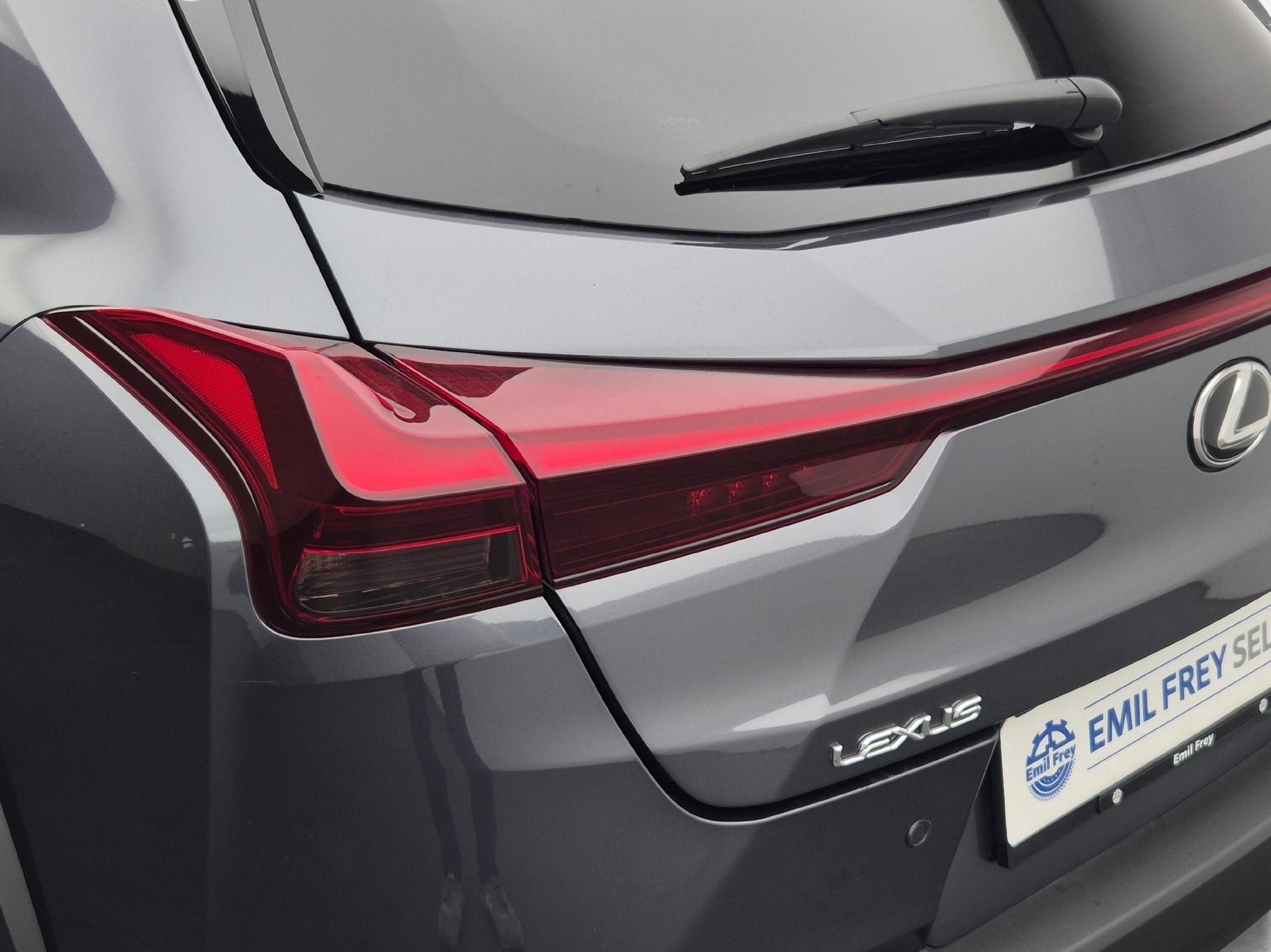 LEXUS UX 250h Comfort-image-17