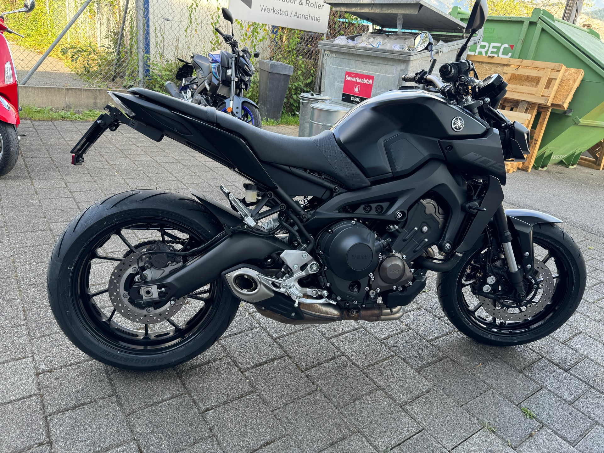 YAMAHA MT-09 ABS-image-0