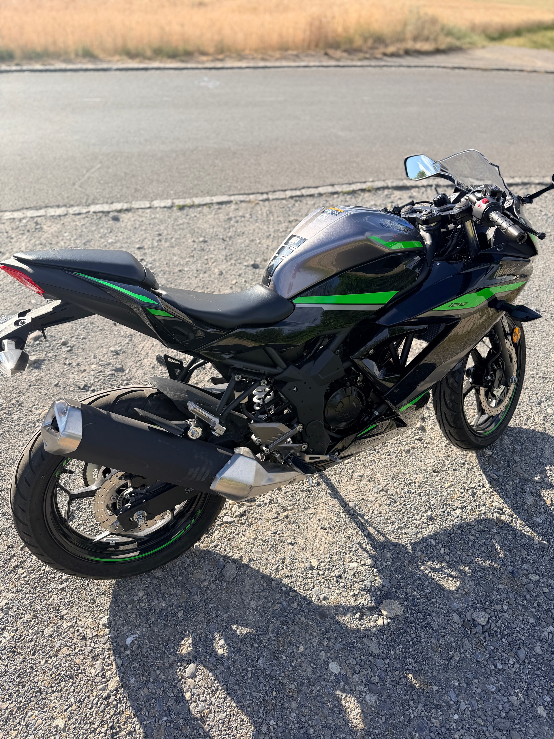 KAWASAKI Ninja 125-image-3