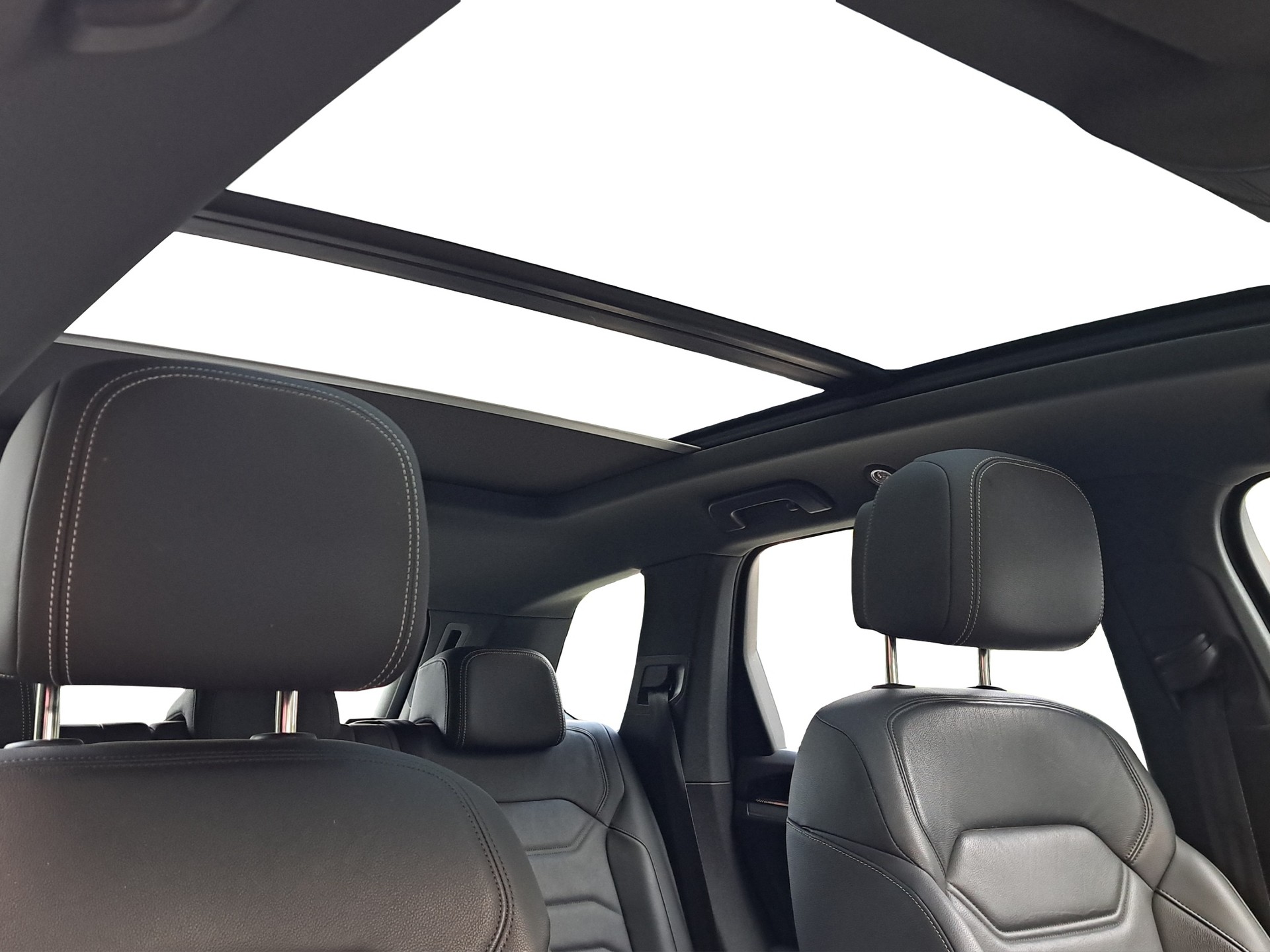 VW Touareg 3.0 TSI Elegance Tiptronic-image-13
