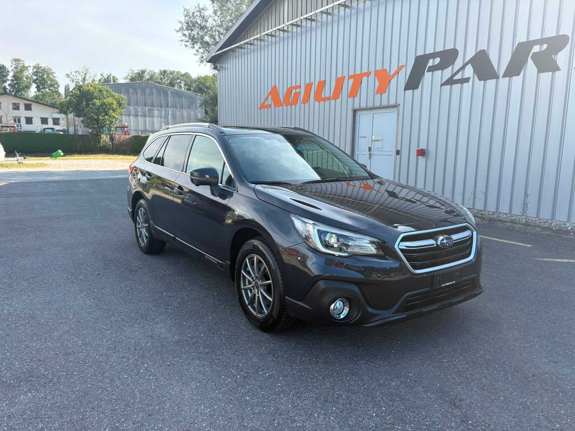 SUBARU Outback 2.5i Swiss AWD Lineartronic
