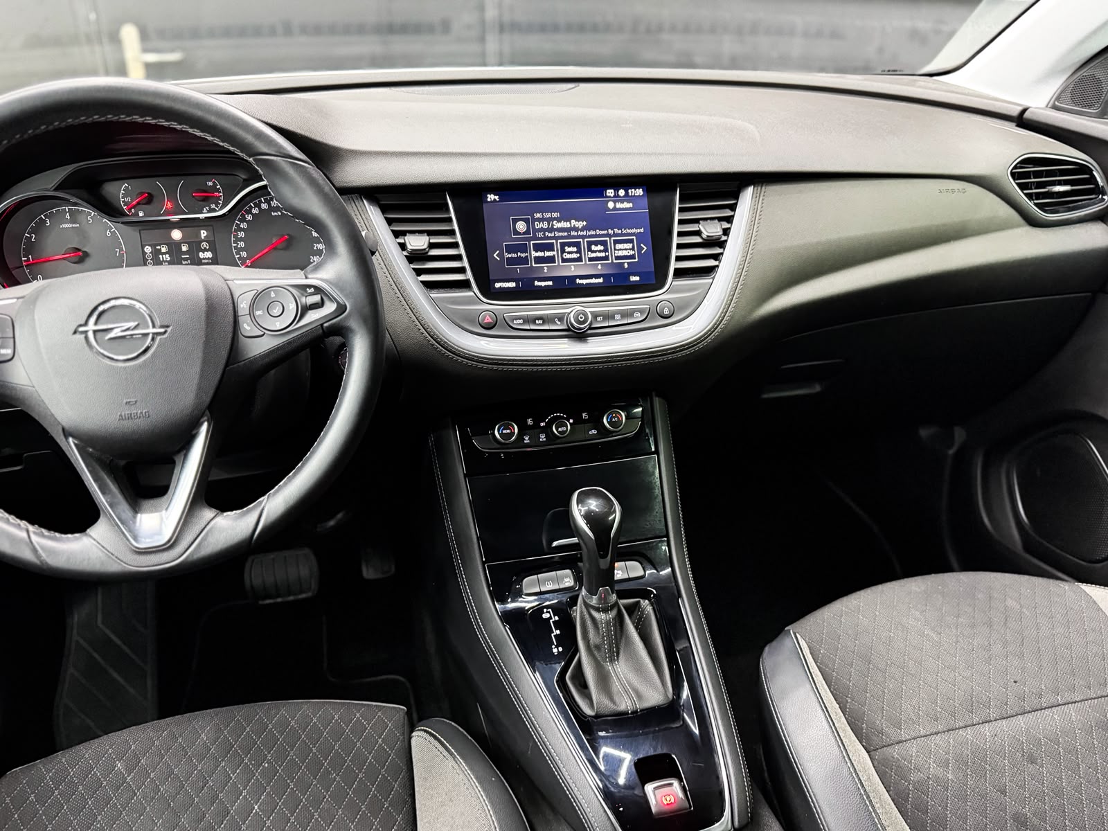 OPEL Grandland X 1.6 TP Ultimate Automatik-image-13