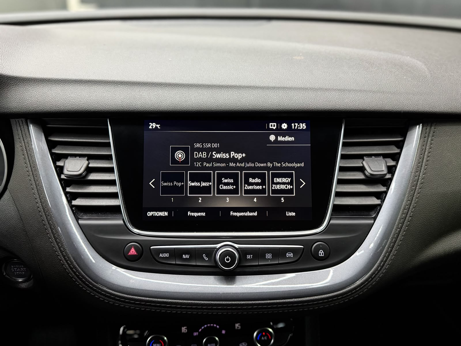 OPEL Grandland X 1.6 TP Ultimate Automatik-image-15