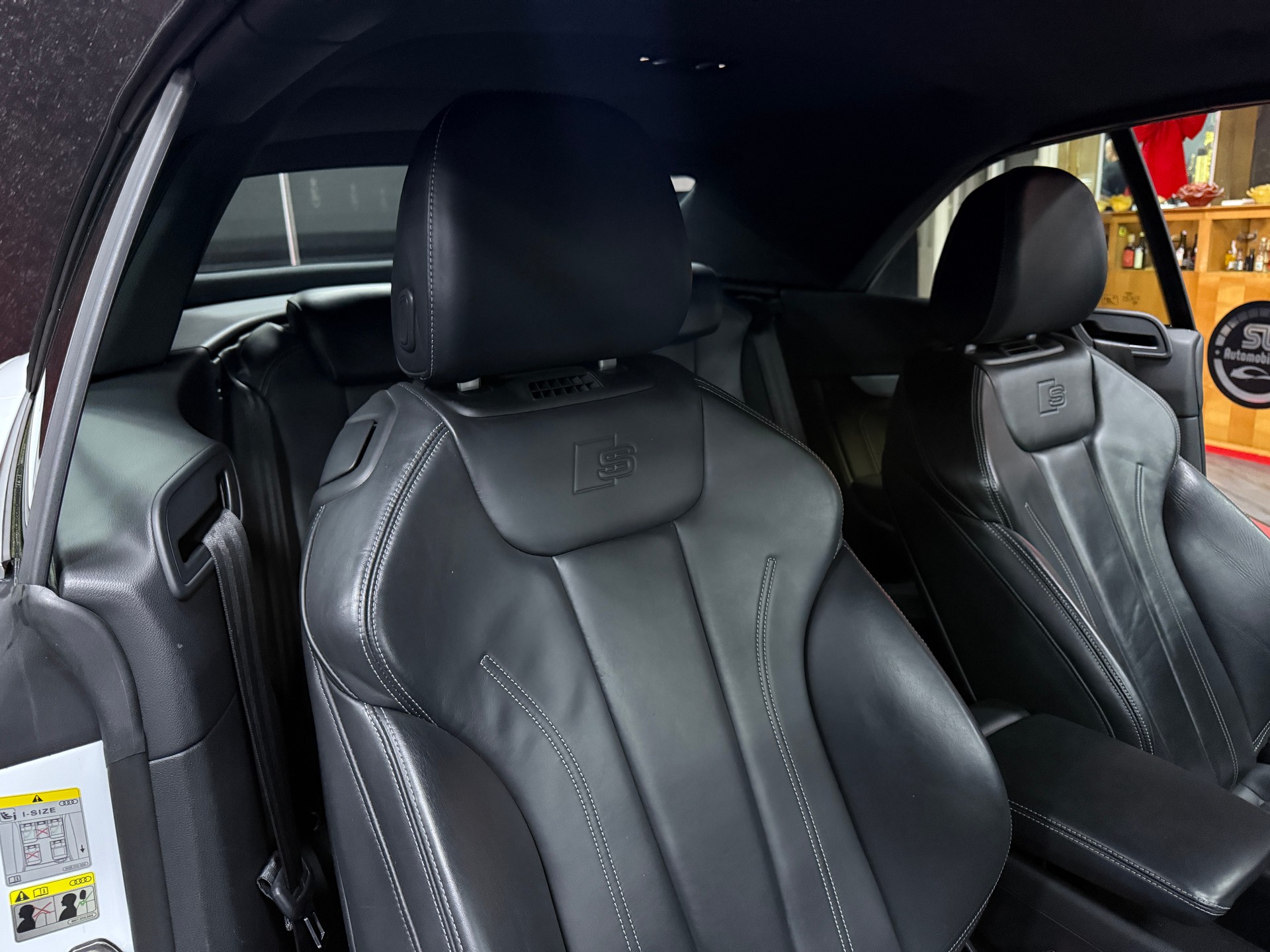 AUDI A5 Cabriolet 2.0 TDI S-Line S-tronic-image-15