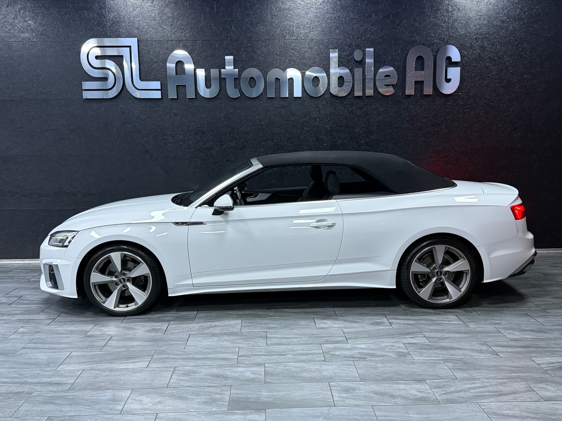 AUDI A5 Cabriolet 2.0 TDI S-Line S-tronic-image-9