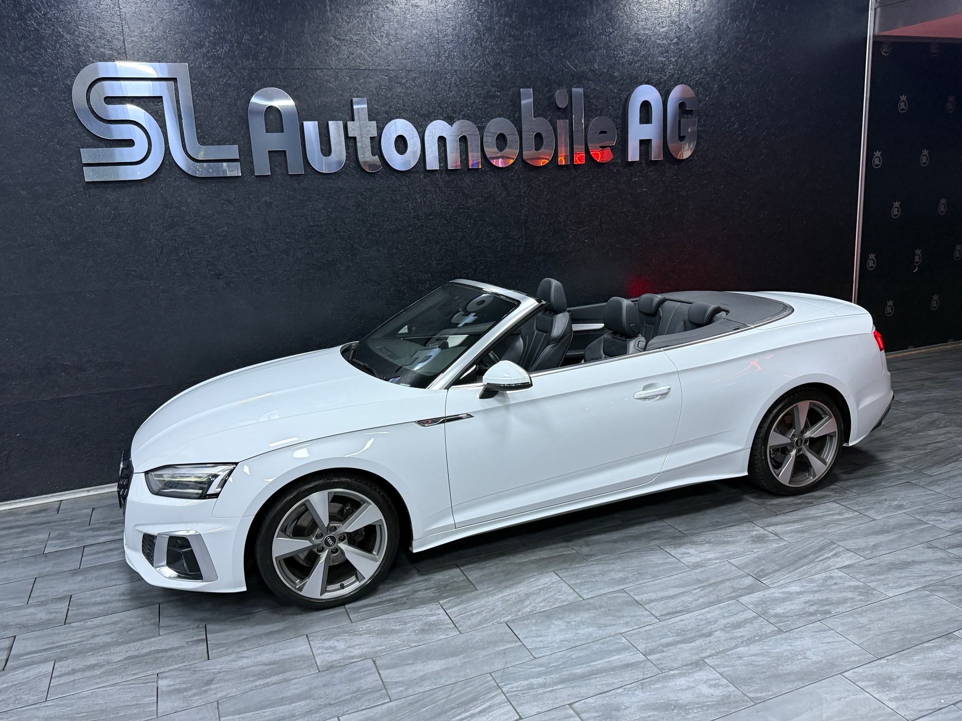 AUDI A5 Cabriolet 2.0 TDI S-Line S-tronic-image-10