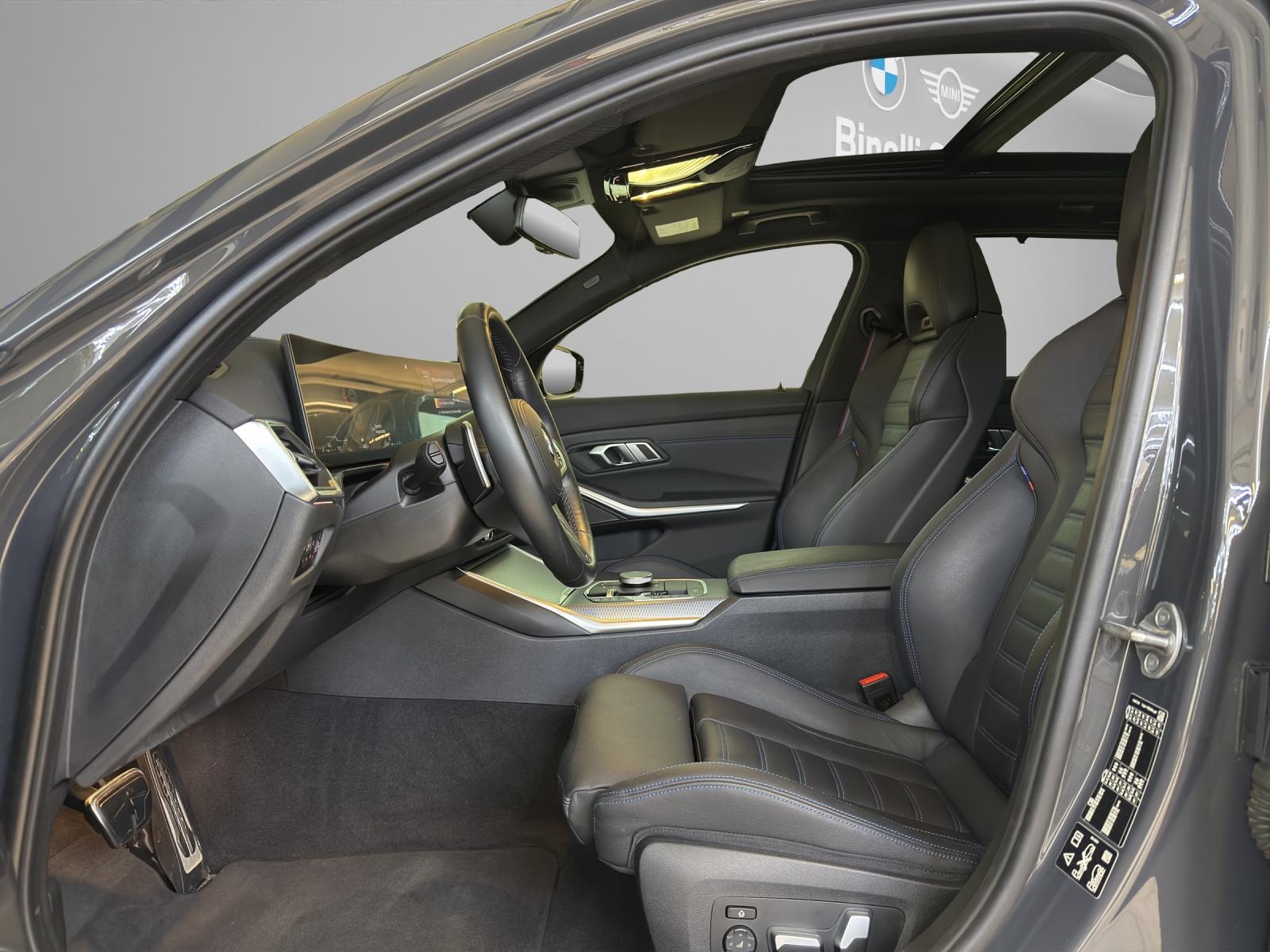 BMW M340i xDrive Touring-image-11