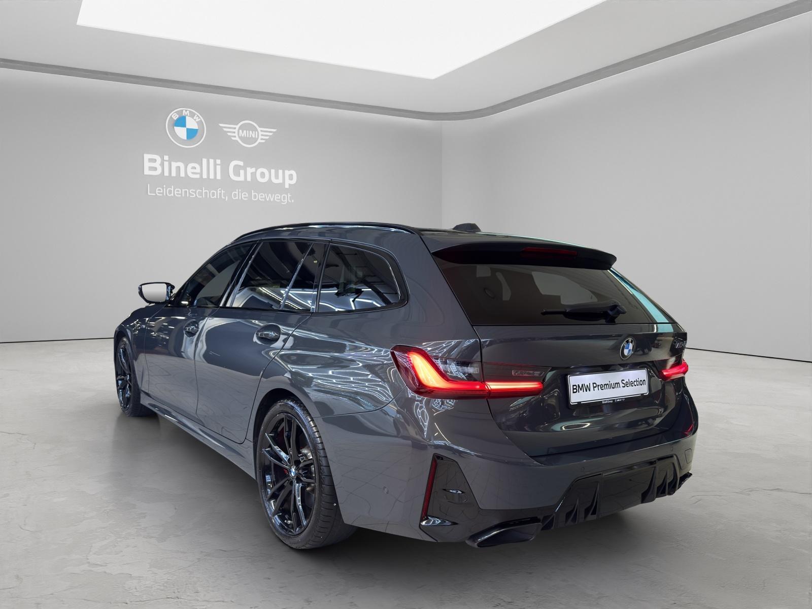 BMW M340i xDrive Touring-showroom-element-2