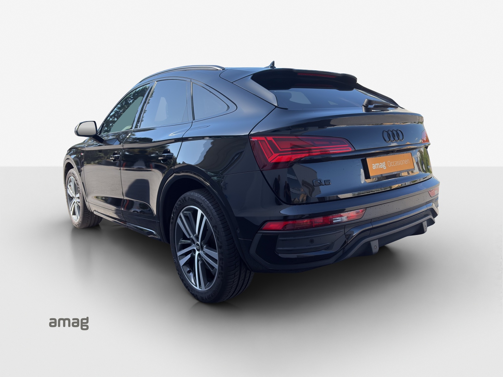 AUDI Q5 Sportback 40 TDI Blackedition quattro S-tronic-showroom-element-2