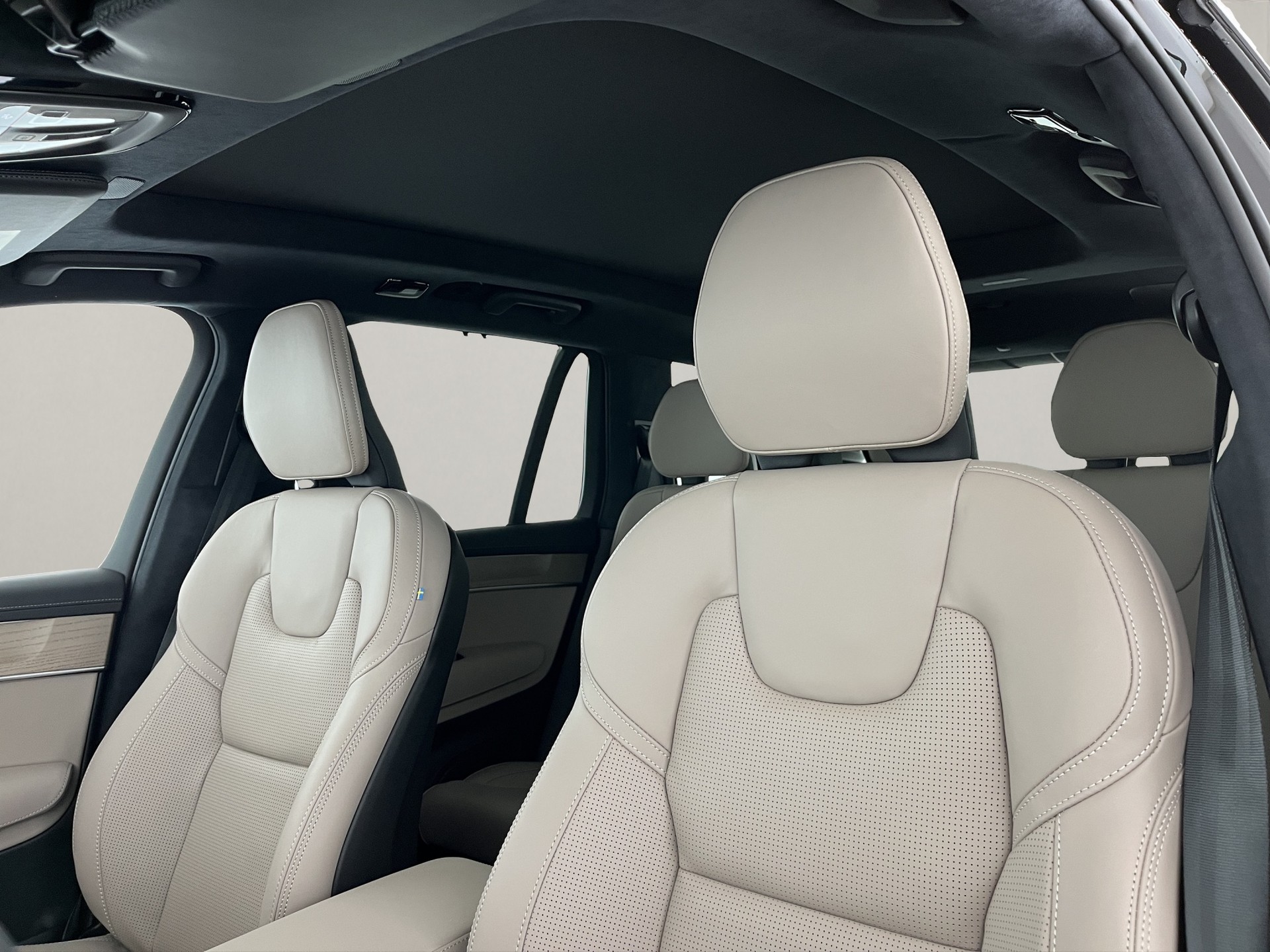 VOLVO XC90 2.0 T8 TE Ultra Dark eAWD-image-17