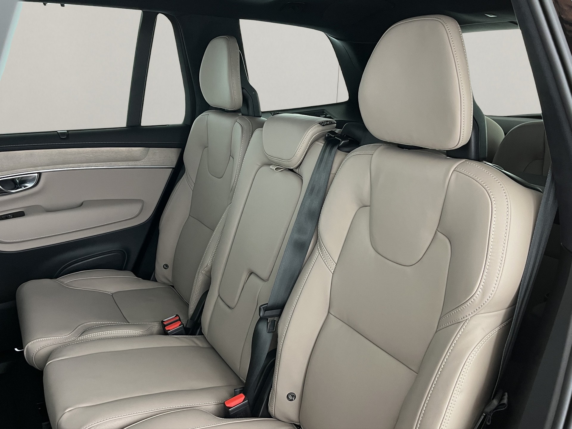 VOLVO XC90 2.0 T8 TE Ultra Dark eAWD-image-16