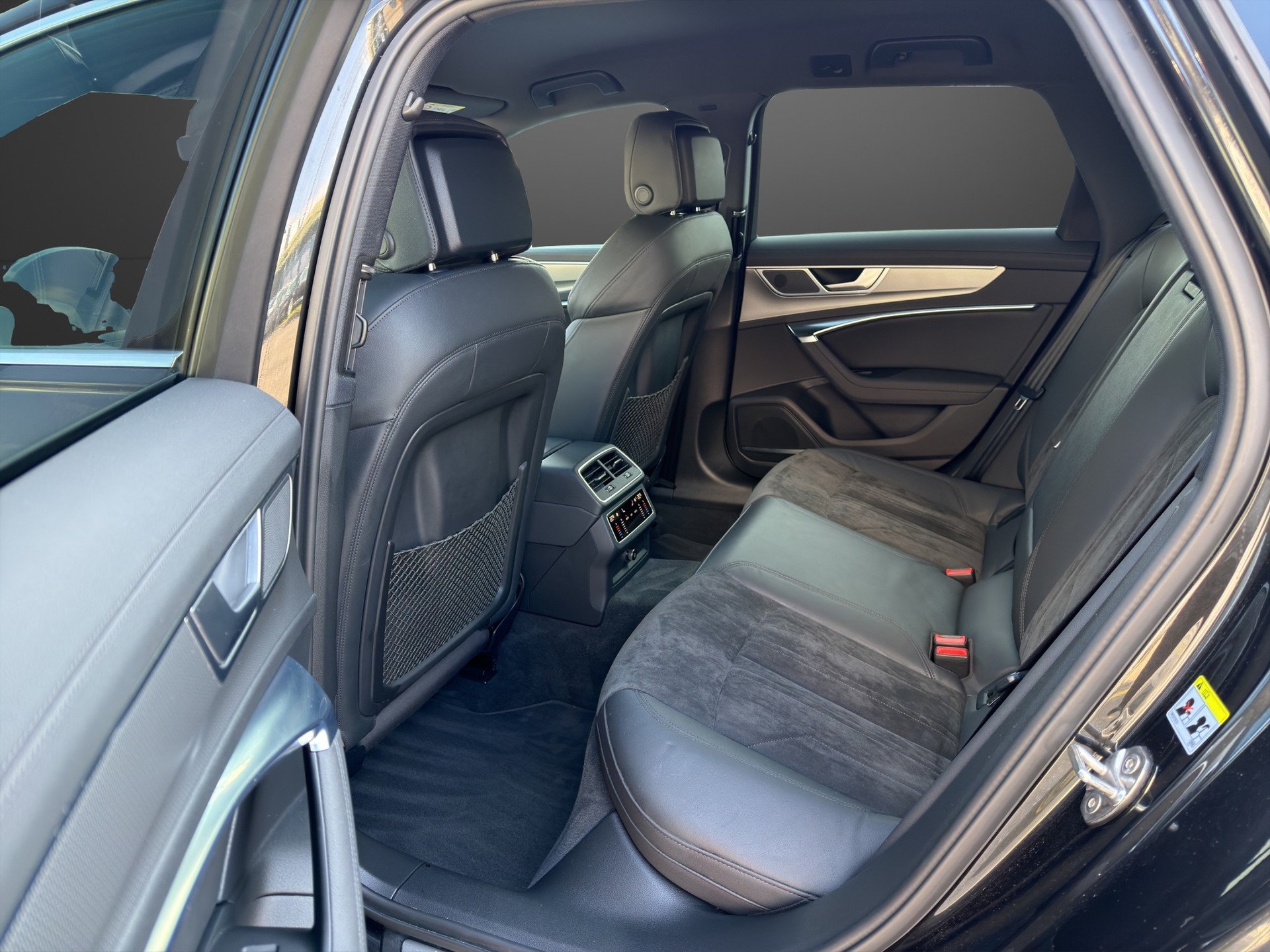AUDI A6 allroad 45 TDI quattro tiptronic-image-11