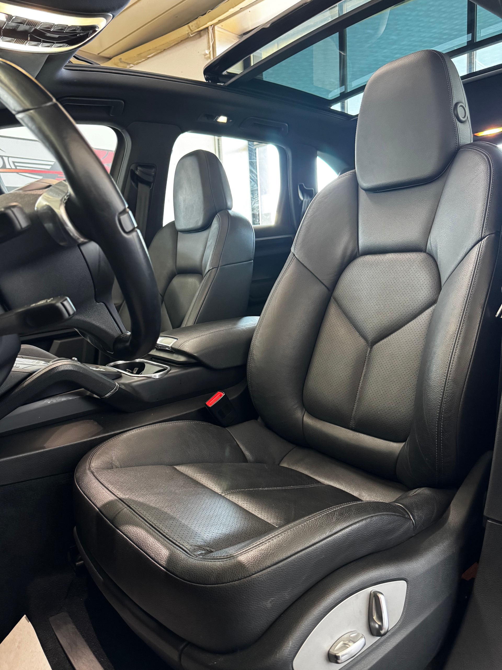 PORSCHE Cayenne Diesel-image-13