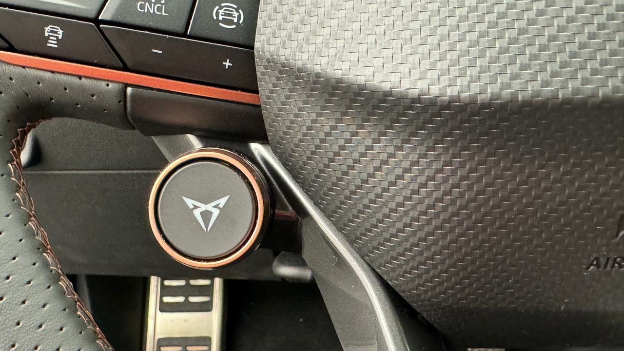 CUPRA LEON 1.5 e-HYBRID pHEV DSG-image-9