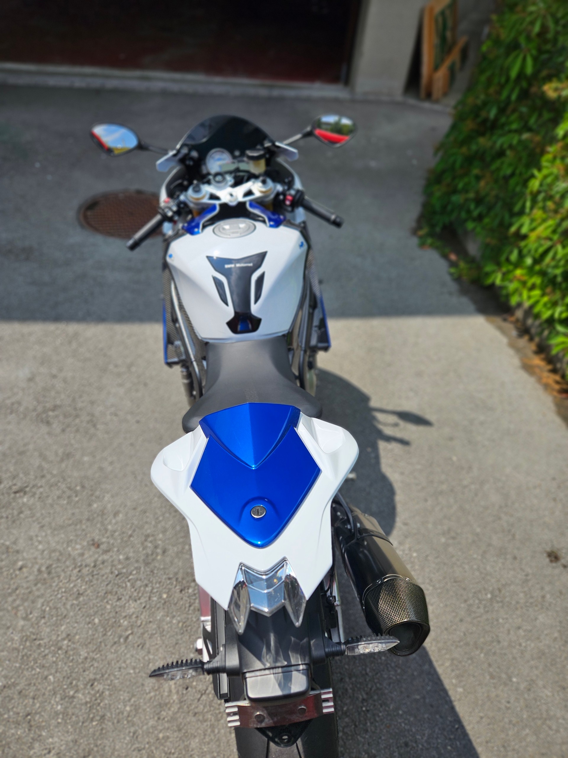 BMW HP4 Competition-image-3