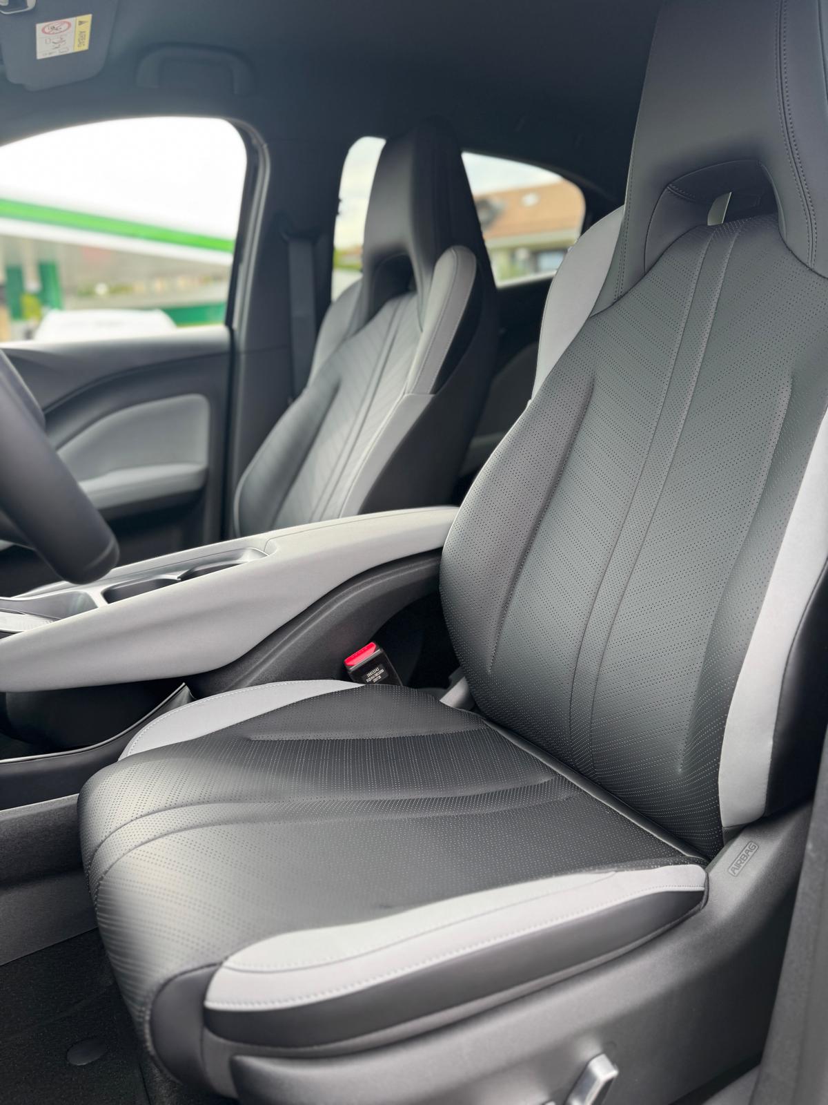 BYD Dolphin Surf 43 kWh Comfort-image-9