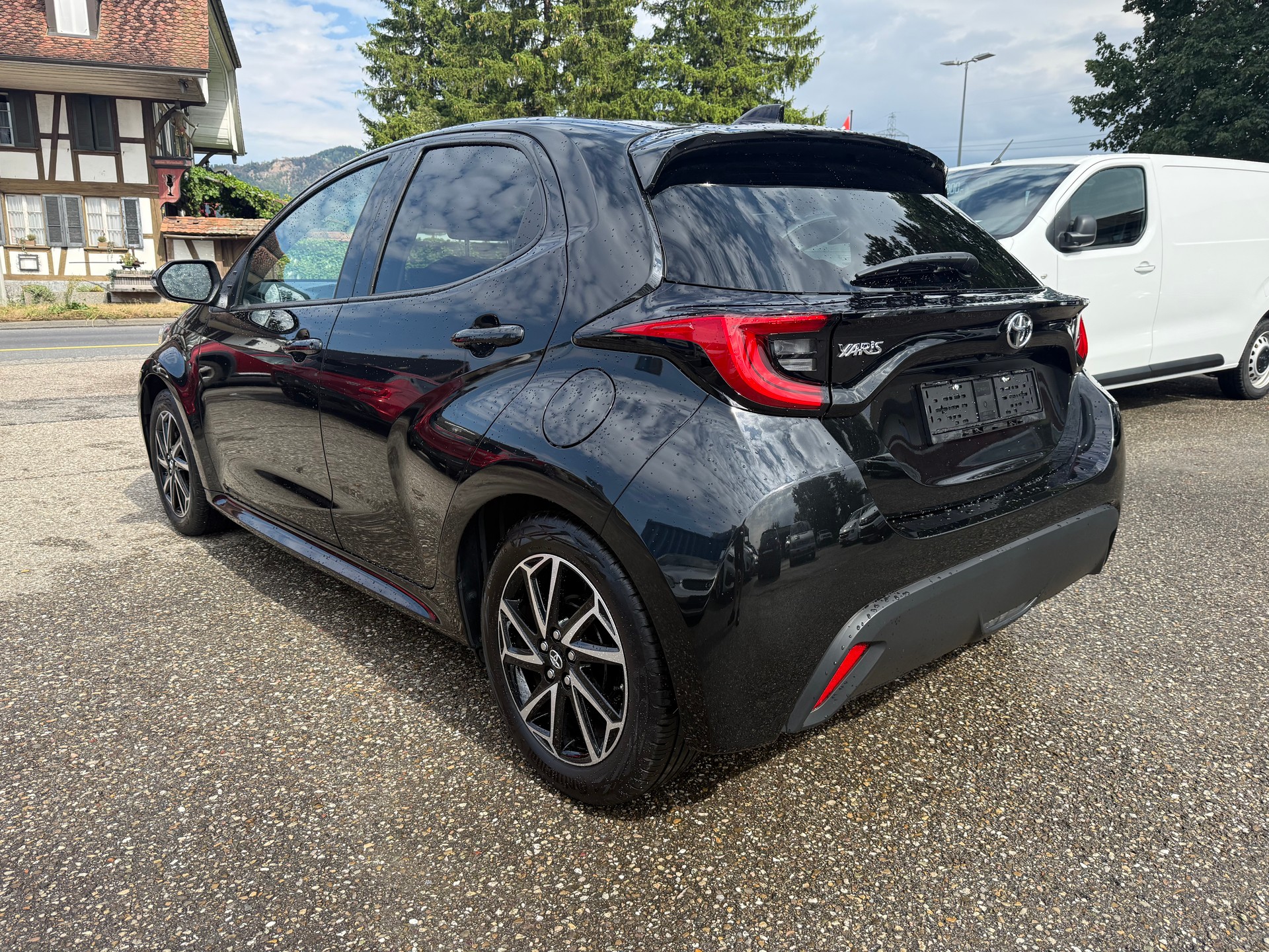 TOYOTA Yaris 1.5 Trend-image-6