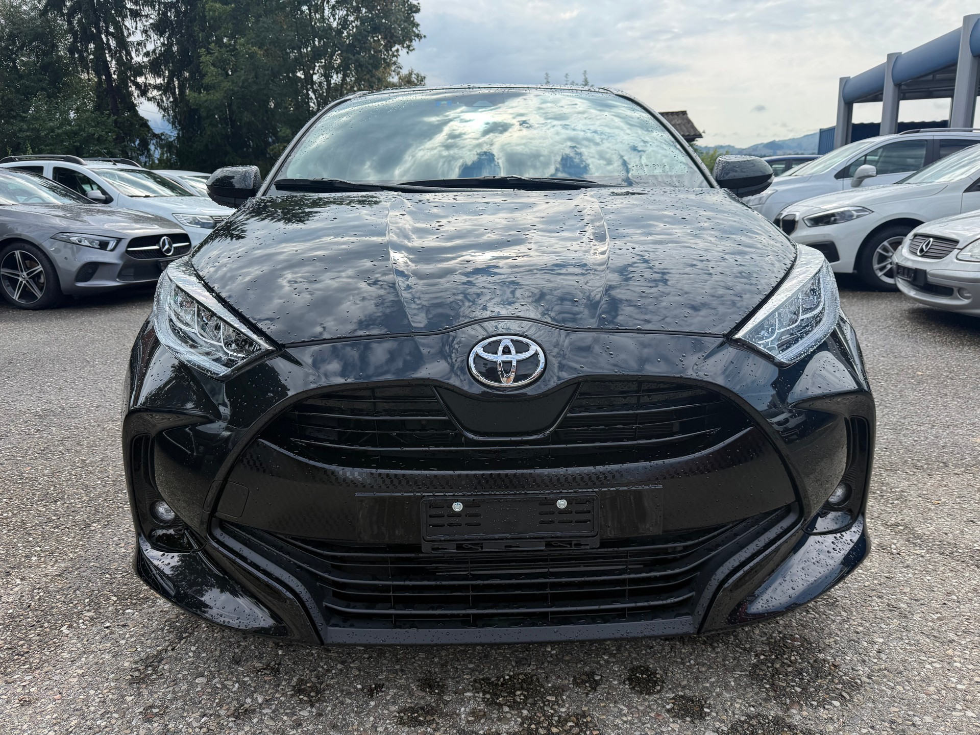 TOYOTA Yaris 1.5 Trend-image-1