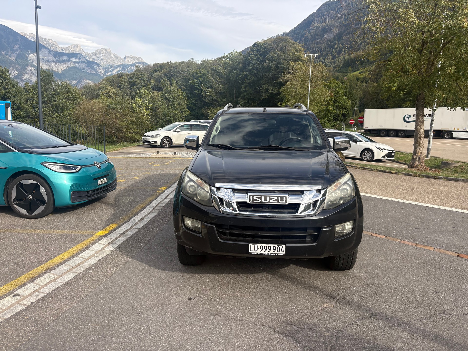 ISUZU D-MAX 2.5 Crew Cab Solar 4x4