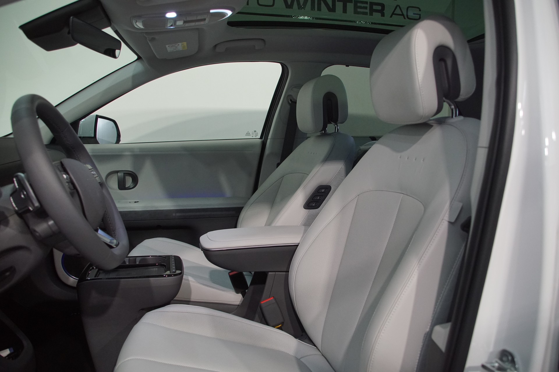 HYUNDAI Ioniq 5 Vertex 84kWh 4WD +swiss+ MY25-image-14
