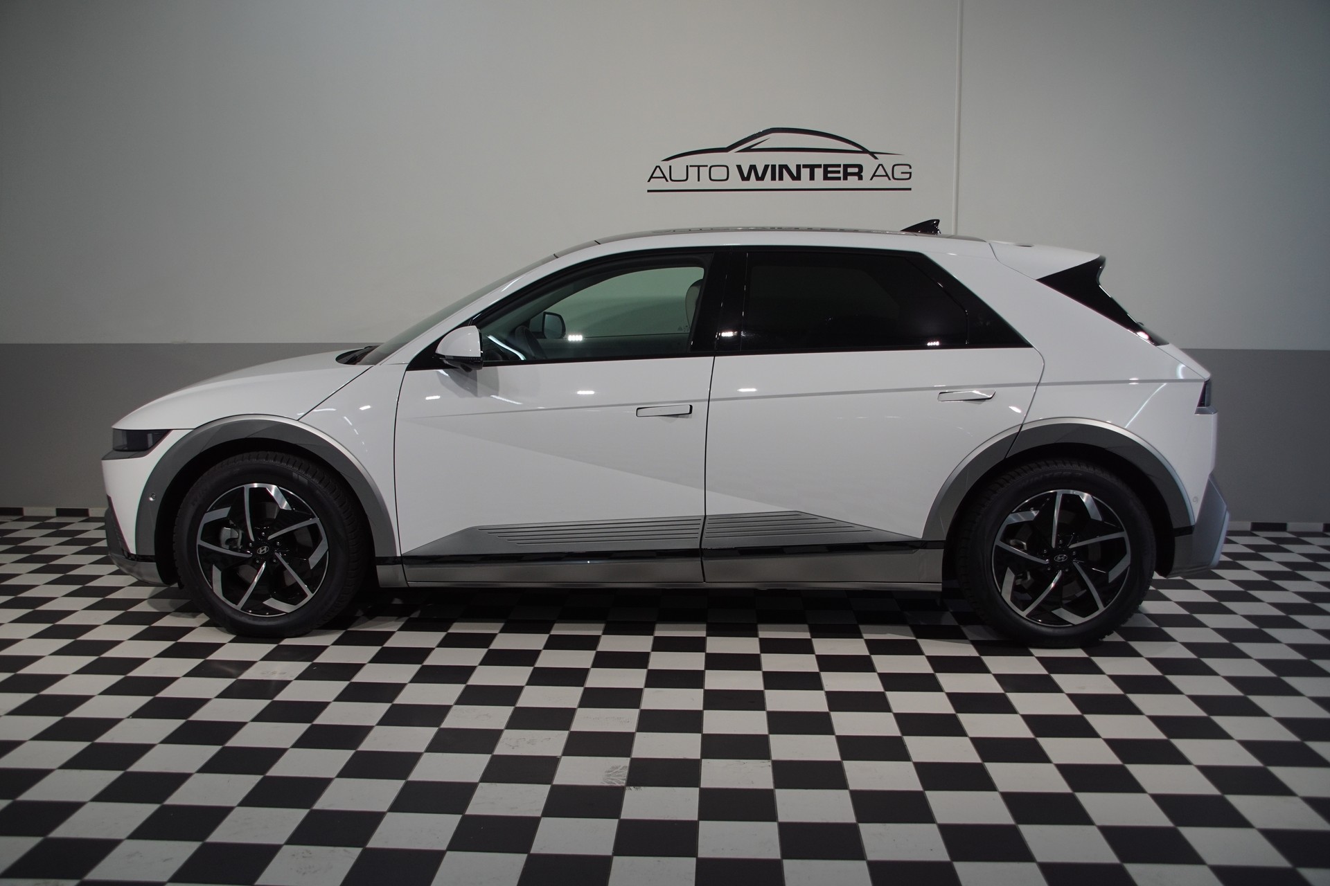 HYUNDAI Ioniq 5 Vertex 84kWh 4WD +swiss+ MY25-image-11