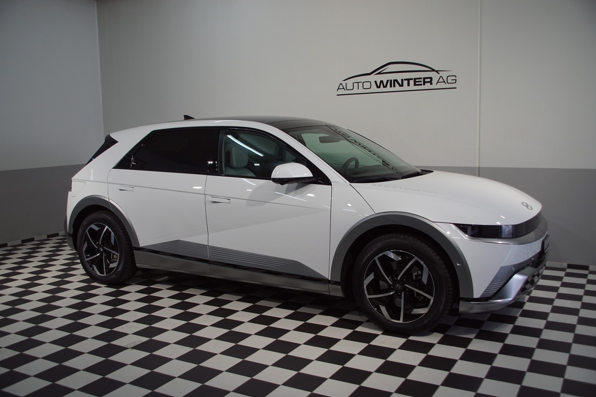 HYUNDAI Ioniq 5 Vertex 84kWh 4WD +swiss+ MY25-image-5