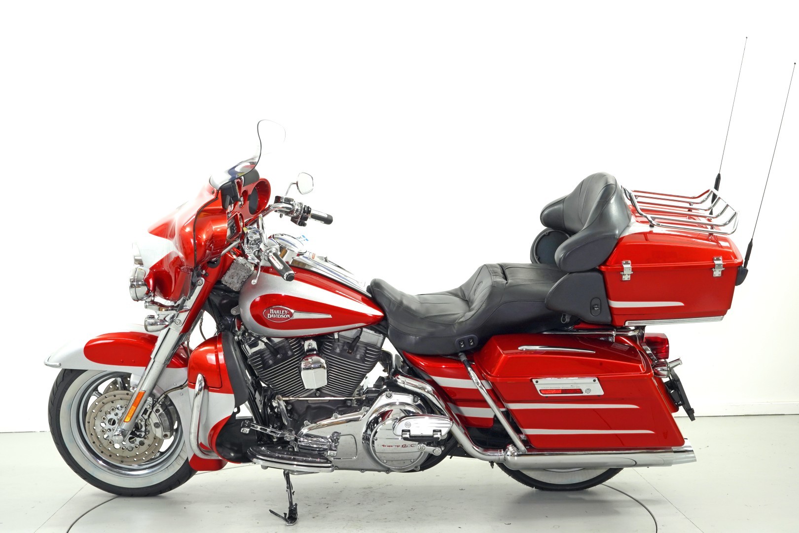 HARLEY-DAVIDSON FLHTCUSE3 ABS-image-4