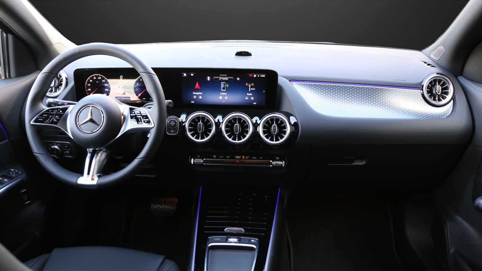 MERCEDES-BENZ GLA 200 Night Star-image-5
