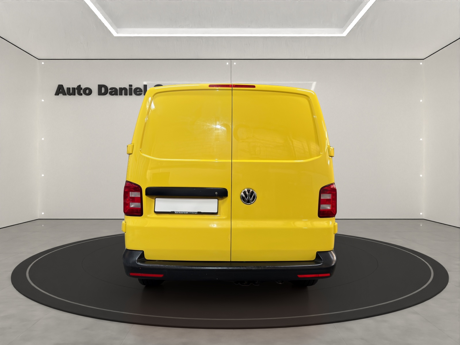 VW T6 2.0 TDI Lang Version-image-6